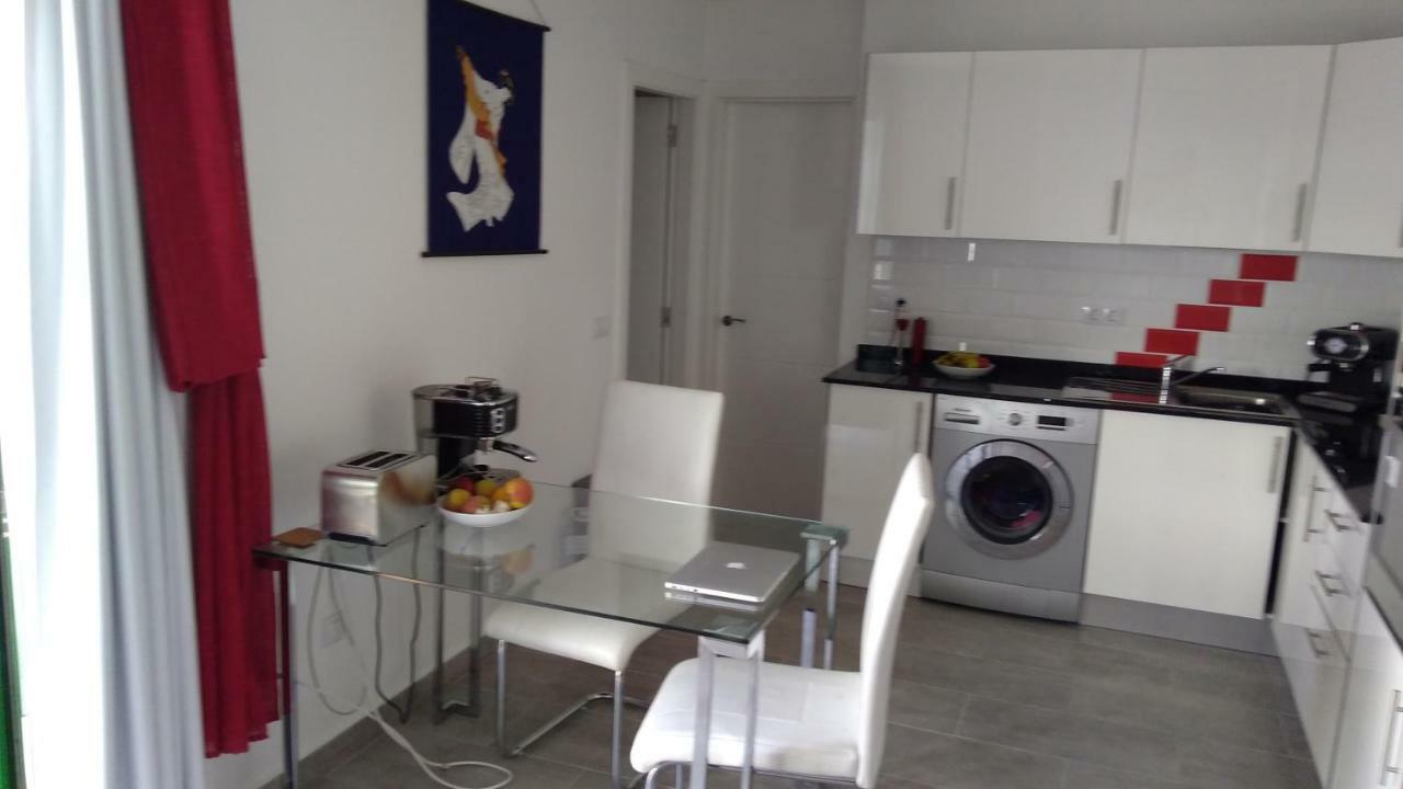 Puerta Del Sol Apartment Caleta De Fuste Exterior photo